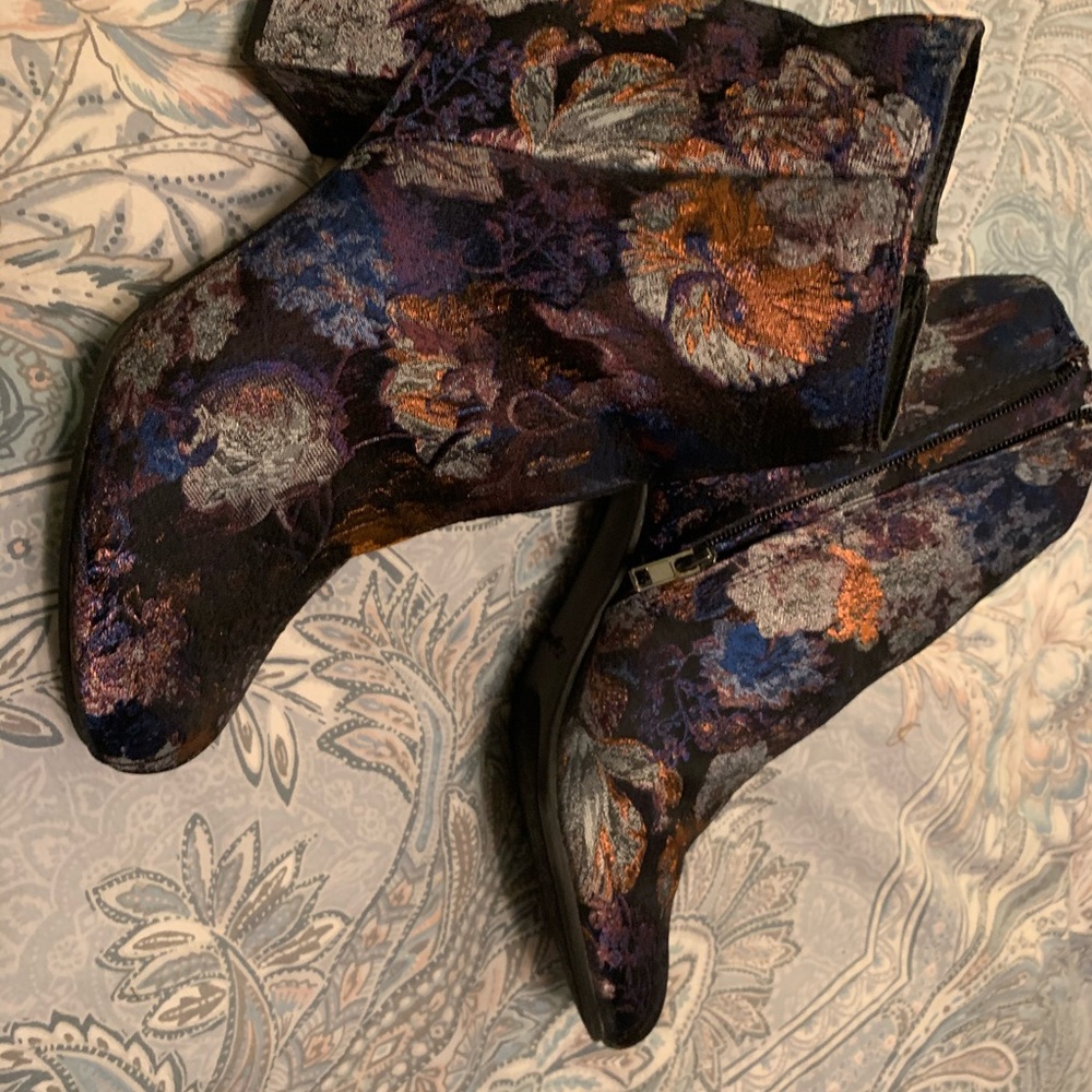 Floral booties